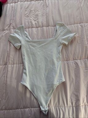 Aritzia Contour White Square-Neck Stretch Bodysuit